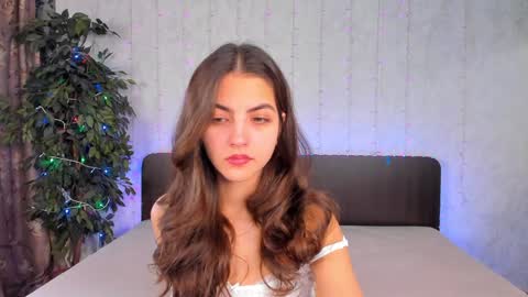 Snapshot of milana_crystal_ chatting on 01.31.25 Milana online show from 01.31.25