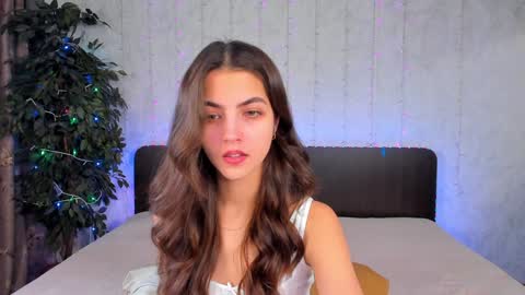 Snapshot of milana_crystal_ chatting on 02.02.25 Milana online show from 02.02.25