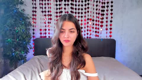 Snapshot of milana_crystal_ chatting on 02.04.25 Milana online show from 02.04.25