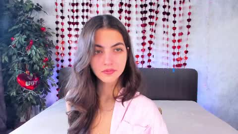 Snapshot of milana_crystal_ chatting on 02.07.25 Milana online show from 02.07.25