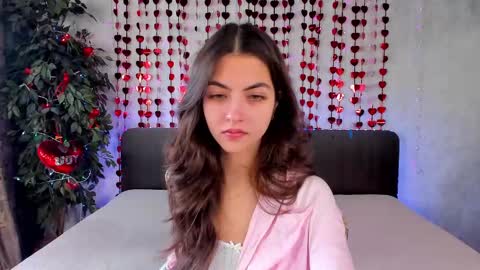 Snapshot of milana_crystal_ chatting on 02.10.25 Milana online show from 02.10.25