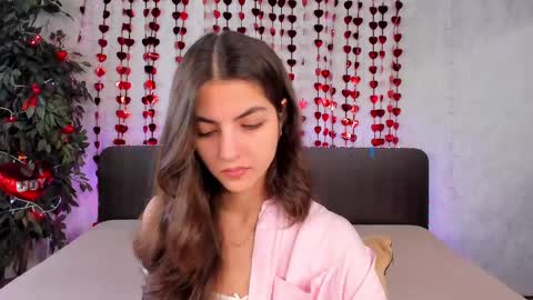Snapshot of milana_crystal_ chatting on 02.15.25 Milana online show from 02.15.25