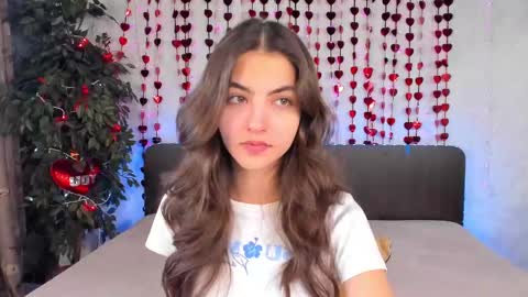 Snapshot of milana_crystal_ chatting on 02.23.25 Milana online show from 02.23.25