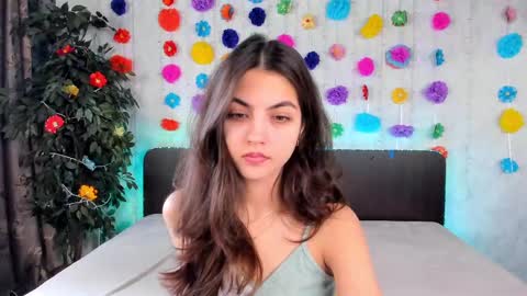 Snapshot of milana_crystal_ chatting on 03.11.25 Milana online show from 03.11.25