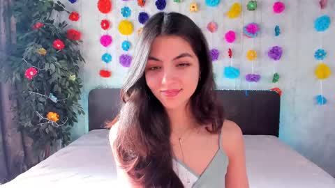 Snapshot of milana_crystal_ chatting on 03.11.25 Milana online show from 03.11.25