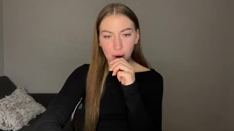 Milana online show from 03.03.25