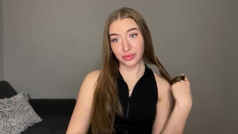 Milana online show from 03.11.25