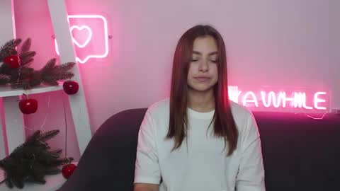 Snapshot of milanaangelas chatting on 12.23.24 milanaangelas online show from 12.23.24