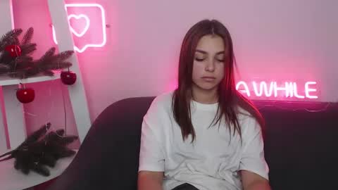 Snapshot of milanaangelas chatting on 12.29.24 milanaangelas online show from 12.29.24