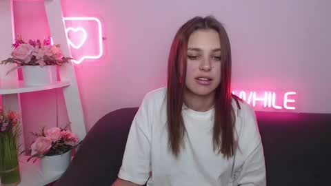 Snapshot of milanaangelas chatting on 01.24.25 milanaangelas online show from 01.24.25