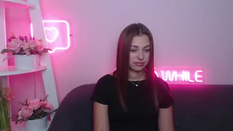 Snapshot of milanaangelas chatting on 01.27.25 milanaangelas online show from 01.27.25