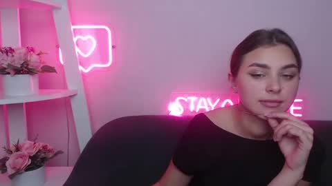 Snapshot of milanaangelas chatting on 01.31.25 milanaangelas online show from 01.31.25