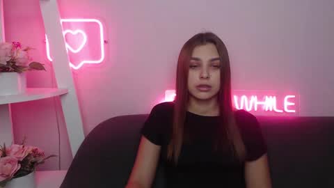 Snapshot of milanaangelas chatting on 02.02.25 milanaangelas online show from 02.02.25