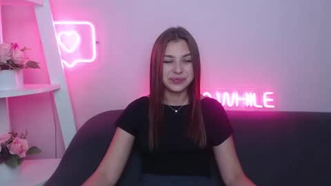Snapshot of milanaangelas chatting on 02.10.25 milanaangelas online show from 02.10.25