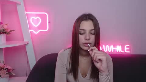 Snapshot of milanaangelas chatting on 02.16.25 milanaangelas online show from 02.16.25