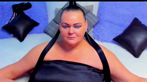 Snapshot of milanabiegert chatting on 12.04.25 Lana online show from 12.04.25