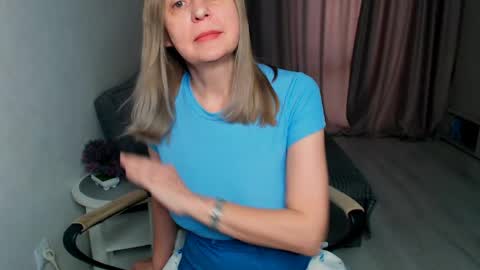 Snapshot of milanav chatting on 04.23.26 Milena online show from 04.23.26