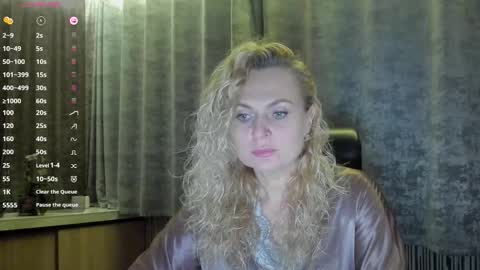 Snapshot of milanna_x chatting on 09.14.25 milanna_x online show from 09.14.25