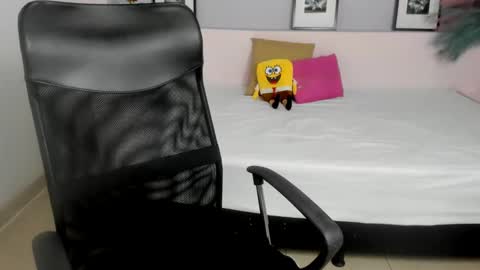 Snapshot of milarose4 chatting on 12.23.24 Mila Rose online show from 12.23.24