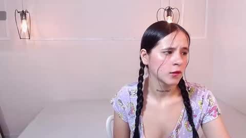 Snapshot of milarose4 chatting on 03.08.25 Mila Rose online show from 03.08.25