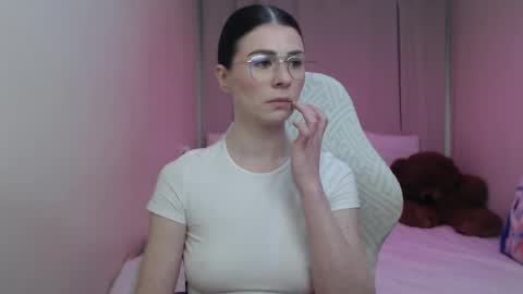 milasecretsss online show from 04.26.26