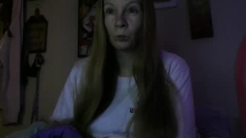 Mila online show from 04.05.26