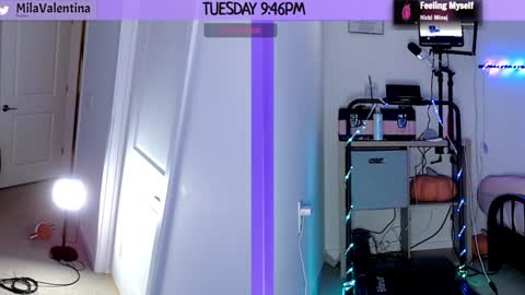 Mila Valentina online show from 01.08.25