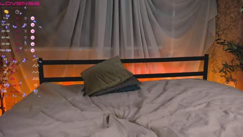 Mia online show from 12.28.24