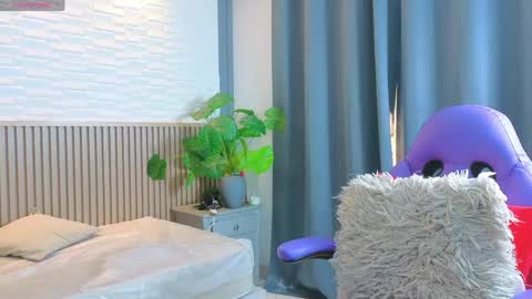 Snapshot of milena_lawson chatting on 04.25.26 milena_lawson online show from 04.25.26