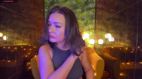 Snapshot of milena_mellow chatting on 12.26.24 Milena online show from 12.26.24