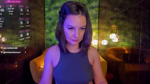 Snapshot of milena_mellow chatting on 01.05.25 Milena online show from 01.05.25
