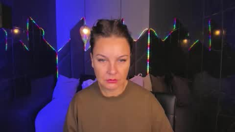 Snapshot of milena_mellow chatting on 09.17.25 Milena online show from 09.17.25