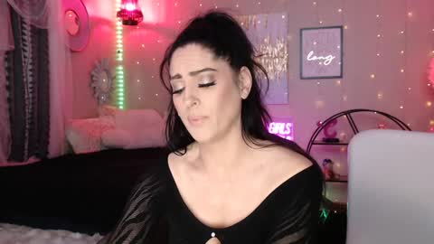 Milf Lacey online show from 12.24.24