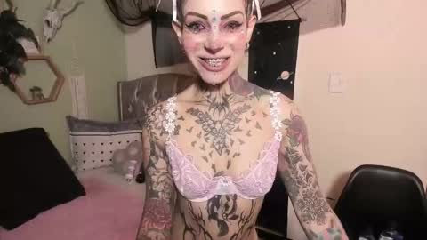 Snapshot of milf_onlyseduction chatting on 02.02.26 Isabella online show from 02.02.26