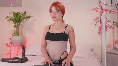 Snapshot of mili_moon_ chatting on 01.18.26 online show from 01.18.26