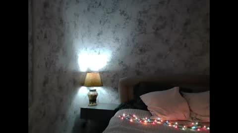 Snapshot of milissasii chatting on 02.18.25 milissasii online show from 02.18.25