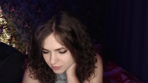 Stella and Neo online show from 01.04.25