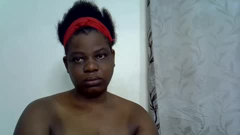 Snapshot of milk_titz chatting on 02.09.25 kinwity online show from 02.09.25