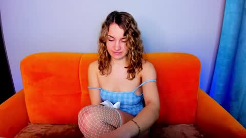 milkablond online show from 03.06.25