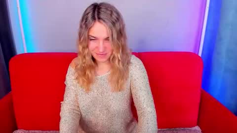 milkablond online show from 11.30.25