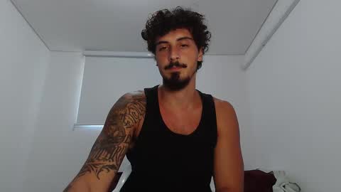 Snapshot of milkoffee chatting on 03.04.26 milkoffee online show from 03.04.26