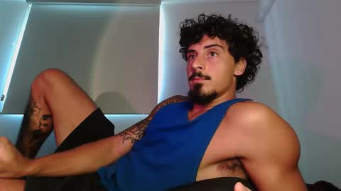 Snapshot of milkoffee chatting on 03.14.26 milkoffee online show from 03.14.26