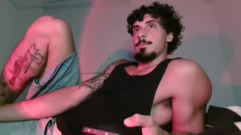 Snapshot of milkoffee chatting on 03.17.26 milkoffee online show from 03.17.26