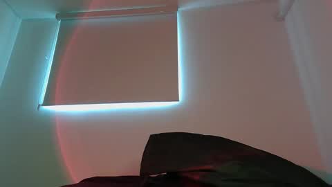 Snapshot of milkoffee chatting on 03.18.26 milkoffee online show from 03.18.26