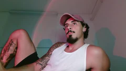 Snapshot of milkoffee chatting on 03.20.26 milkoffee online show from 03.20.26