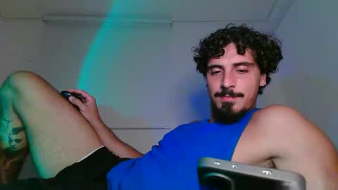 Snapshot of milkoffee chatting on 03.21.26 milkoffee online show from 03.21.26