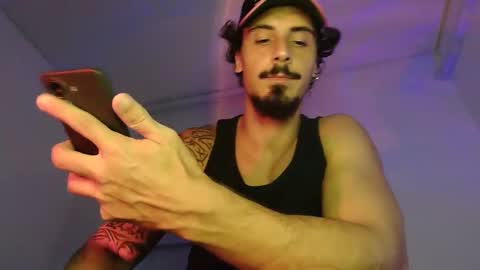 Snapshot of milkoffee chatting on 03.30.26 milkoffee online show from 03.30.26