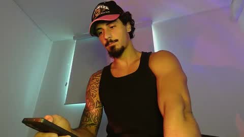 Snapshot of milkoffee chatting on 03.31.26 milkoffee online show from 03.31.26