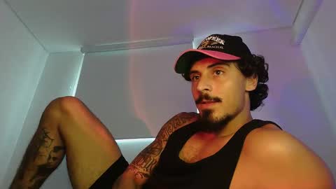 Snapshot of milkoffee chatting on 04.01.26 milkoffee online show from 04.01.26