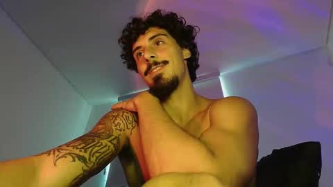 Snapshot of milkoffee chatting on 04.03.26 milkoffee online show from 04.03.26